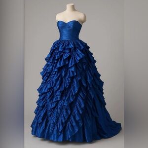 Oscar De La Renta Runway 2008 Blue Ball Gown 100% Silk Designer Dress Ruffles